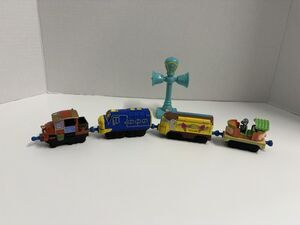 Chuggington Train Engines & Cars Lot Of 5 4 Trains 1 Post Names In Description